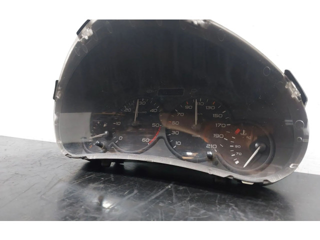 Přístrojová deska Peugeot 206 2002 9648836380