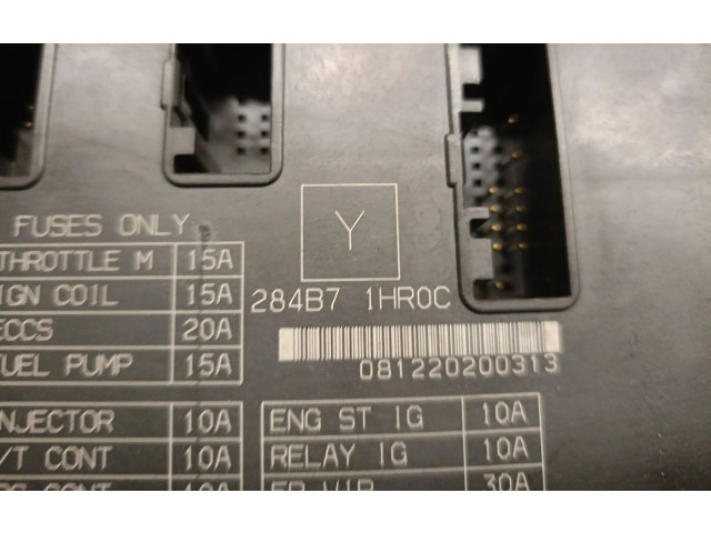 Pojistková skříňka Řídící jednotka BSM 284B71HR0C Nissan Micra C+C 2013