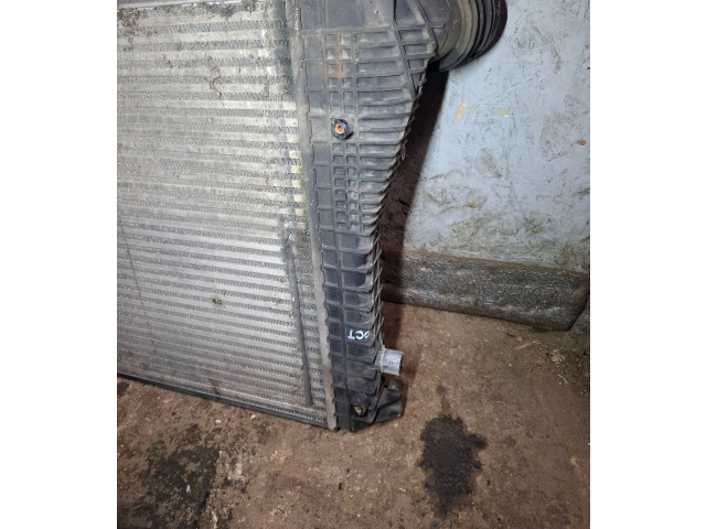 Интеркулер  1k0145803l, 1k0145927   Skoda Octavia Mk2 (1Z) 