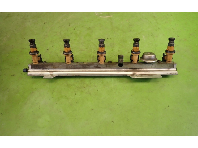 Топливная рампа 91868369125821 Volvo S60 для двигателя B5244S