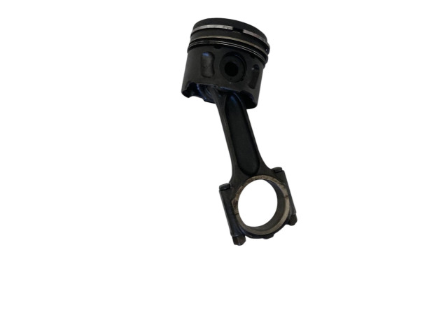  Поршень с шатуном  109-04, 0118201162  Volvo V50  