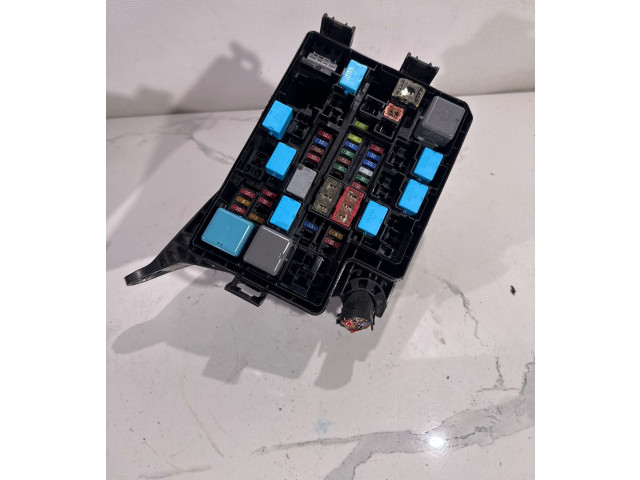 Блок предохранителей Lexus NX