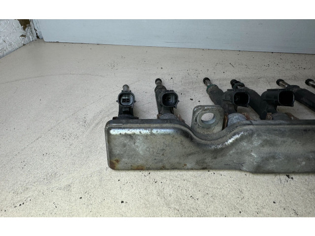 Vstřikovač 2140824, 2104484 Nissan Juke I F15 HR16DE