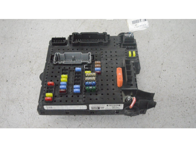 Блок предохранителей    Volvo S60    