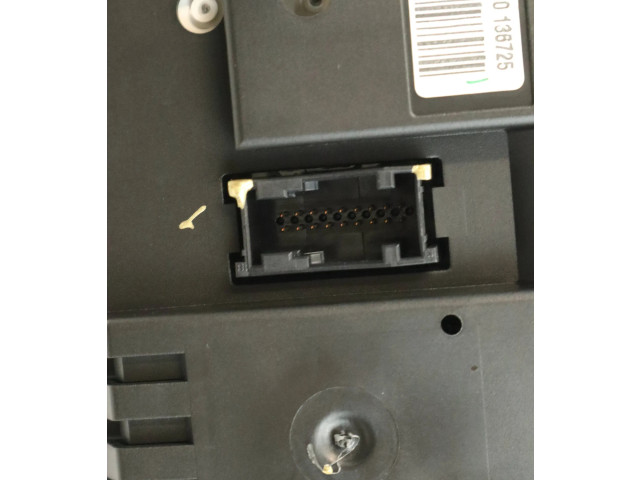 Přístrojová deska  BMW X1 E84 2013 9284266, 14369510  