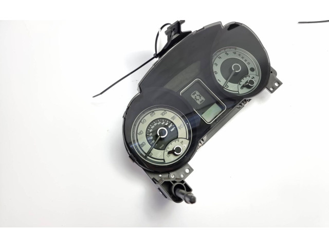 Přístrojová deska Mitsubishi Pajero 2008 8100A620