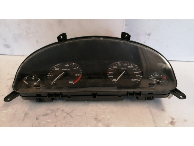 Přístrojová deska  Peugeot 406 2000 9630372780  