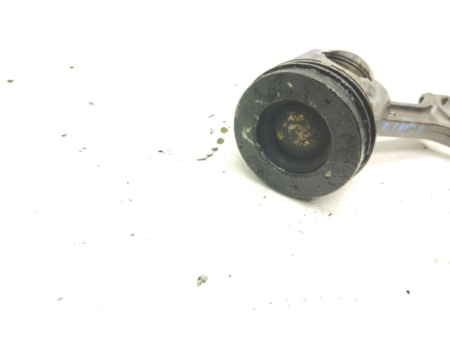 Píst    Hyundai i30     