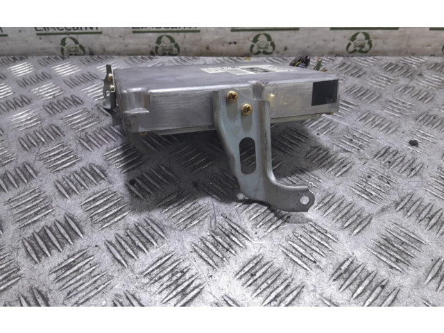 Řídící jednotka 1758002025 Toyota Picnic 1999