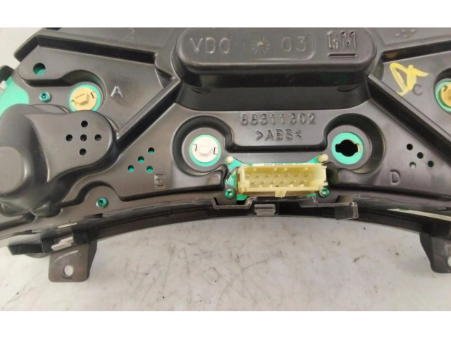 Панель приборов 13173350WD   Opel Combo C       