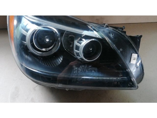 Передняя фара