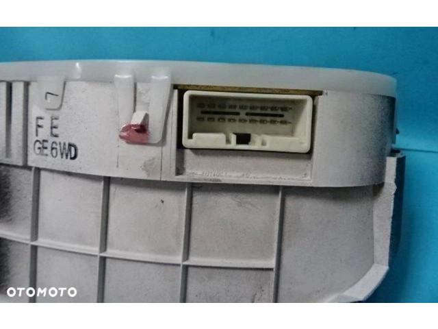 Панель приборов GE6WD Mazda 626