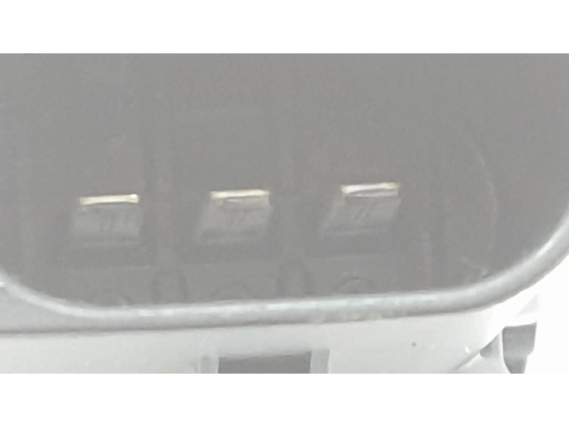 Vstřikovač 13538579236, 8579236 BMW 5 F10 F11 2.0