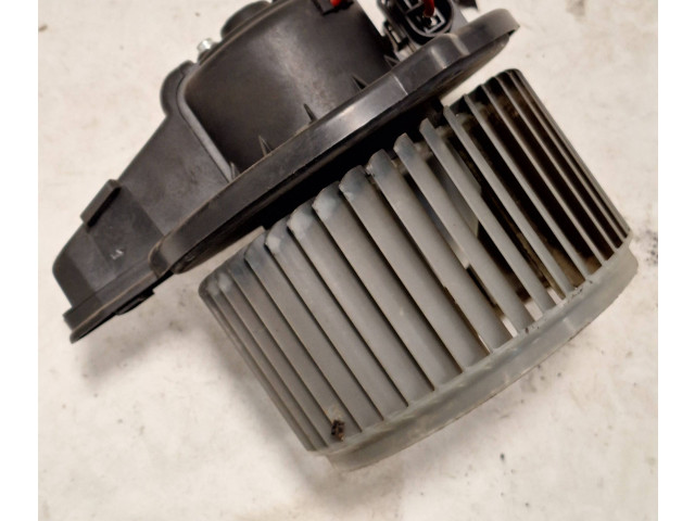 Вентилятор печки    MF0160700360, 0130111202   Audi A6 S6 C5 4B