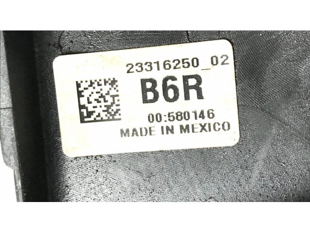 Блок предохранителей 23316250, 812461952   Chevrolet Malibu    