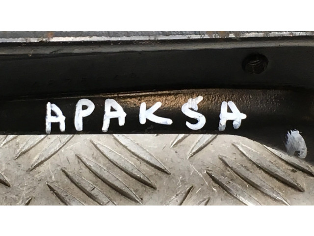 Нижний направитель ролика / нижняя петля