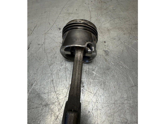 Шатун  059ae    Volkswagen PASSAT B6  