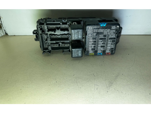 Блок предохранителей MR360372 Mitsubishi Galant