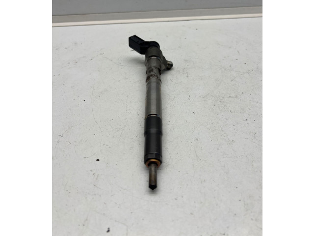 Форсунка 338002U000, 181216    KIA Ceed  D4FE 