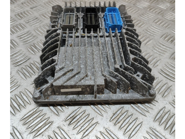 Блок управления двигателя 12644446 Chevrolet Camaro