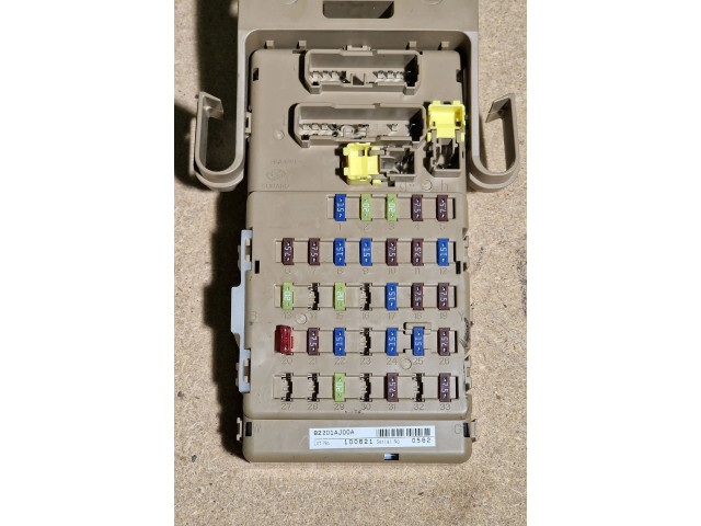 Pojistková skříňka 82201AJ00A, 100621 Subaru Outback 2011