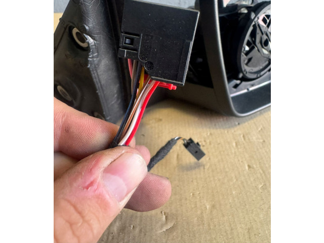 Зеркало электрическое Skoda Octavia Mk4 2019 - года