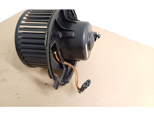 Вентилятор печки    3C1820015M   Skoda Yeti (5L)