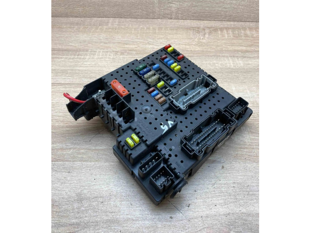 Блок предохранителей 30732769, 05W425   Volvo XC90    