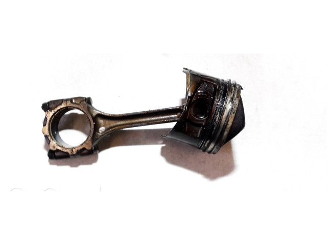  Поршень с шатуном    Mitsubishi Carisma для бензинового двигателя 1.8