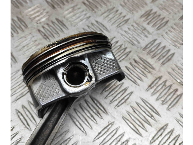 Píst CR3E6200B1A, JR3E6110AD Ford Mustang VI