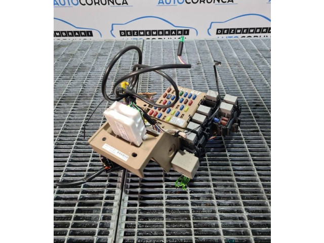 Блок предохранителей    Subaru Forester SH    