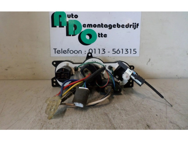 Блок управления климат-контролем    Hyundai Coupe