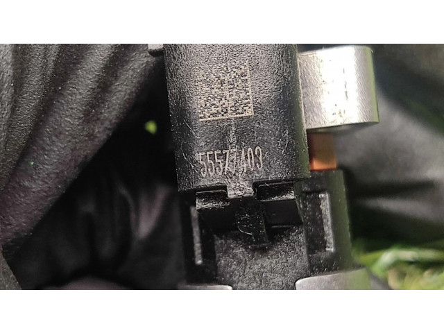 Vstřikovač 55577403 Chevrolet Cruze II pro benzínový motor 1.4