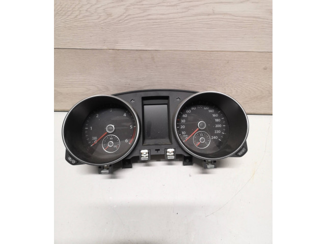 Панель приборов 5K0920873A, 1219010256   Volkswagen Golf VI       