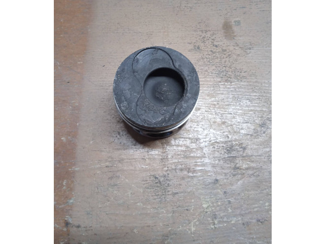 Píst 7988600 Volkswagen Sharan AUY