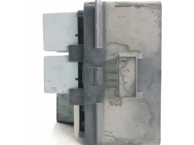 Блок предохранителей Chevrolet Lanos