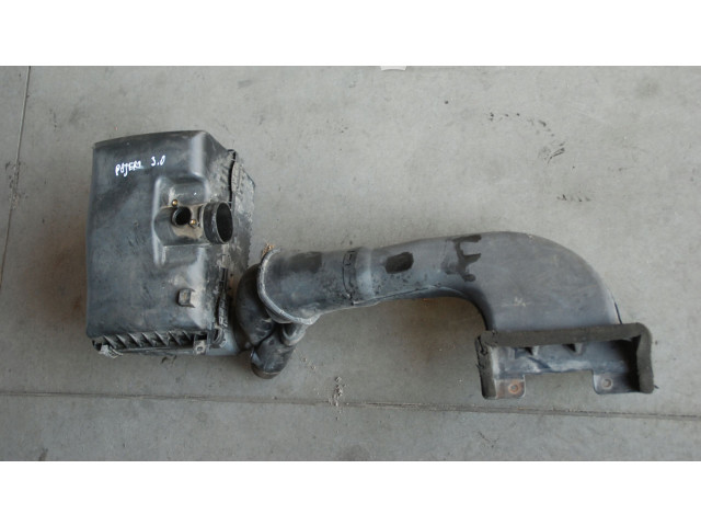 Přístrojová deska Mitsubishi Pajero 2004 200KM