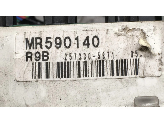 Панель приборов MR590140, 2573305871 Mitsubishi Pajero Sport I
