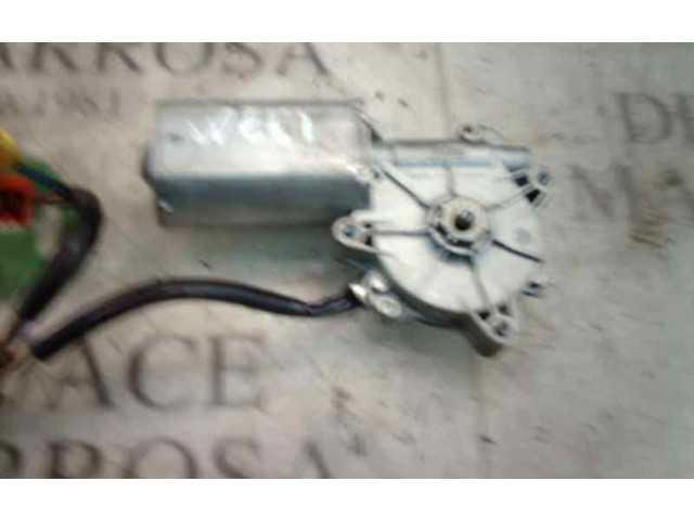 Моторчик дворников     Citroen Xantia