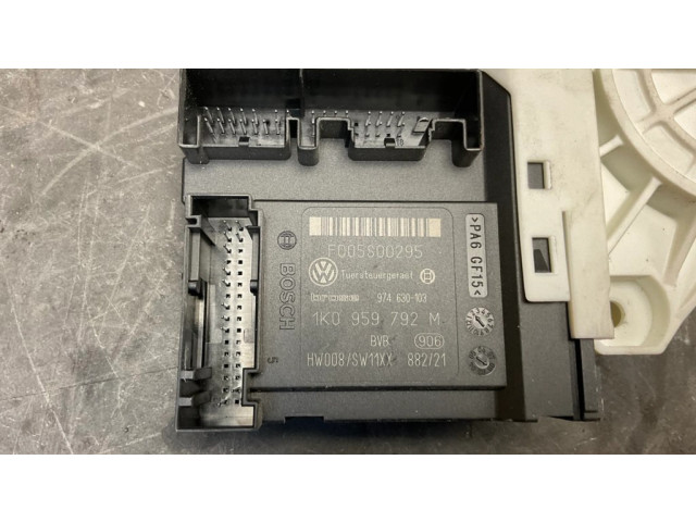 Передний двигатель механизма для подъема окон