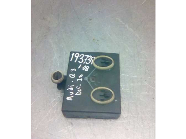 Блок управления 8X0959793H, P10121620 Audi Q3 F3