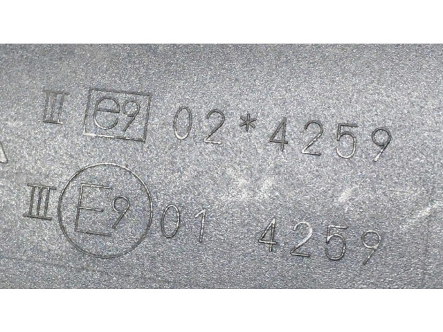 Зеркало (механическое) правое Mitsubishi Colt 2004-2008 года