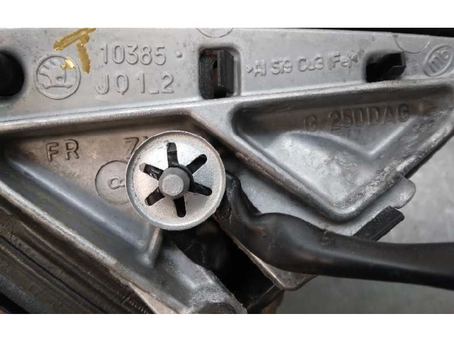 Зеркало электрическое Skoda Fabia Mk2 (5J) 2007 - 2014 года