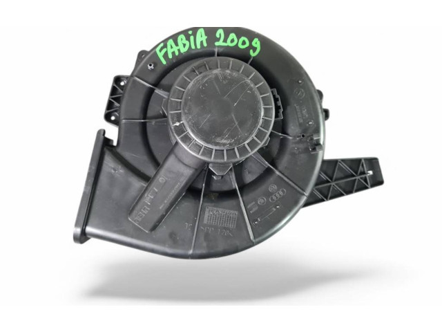 Вентилятор печки 6Q1819015 Skoda Fabia Mk2 (5J)