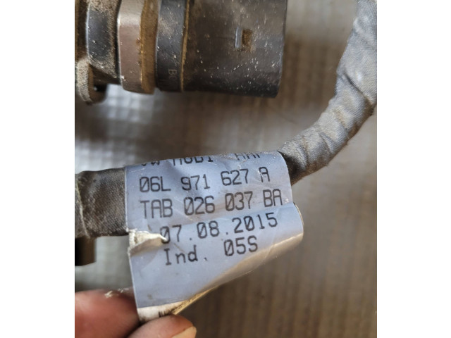 Vstřikovač 06L971627A, 06H906051J Skoda Octavia Mk3 (5E)