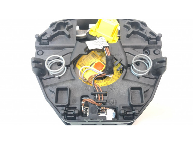 Подушка безопасности водителя 3T0880201G Skoda Superb B6 (3T)