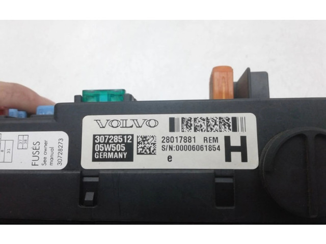 Блок предохранителей  30728512, 30728512   Volvo XC90    
