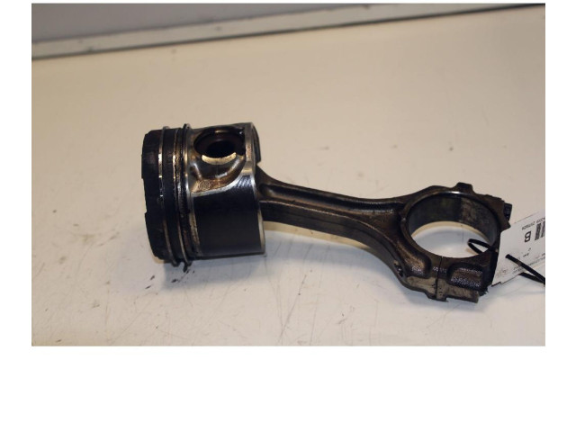 Поршень с шатуном 4N14 Mitsubishi Outlander