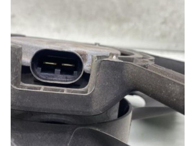 Вентилятор радиатора         Renault Clio III 