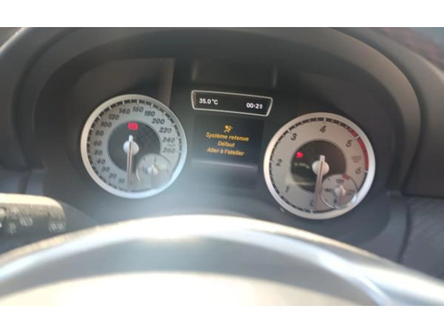 Панель приборов    Mercedes-Benz A W176       